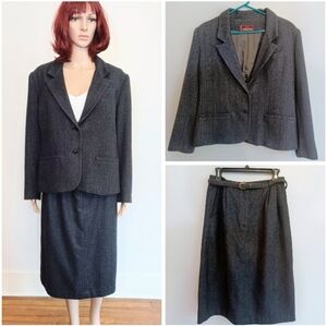 Vintage Classic Jordache Wool Blend Suit Size 14